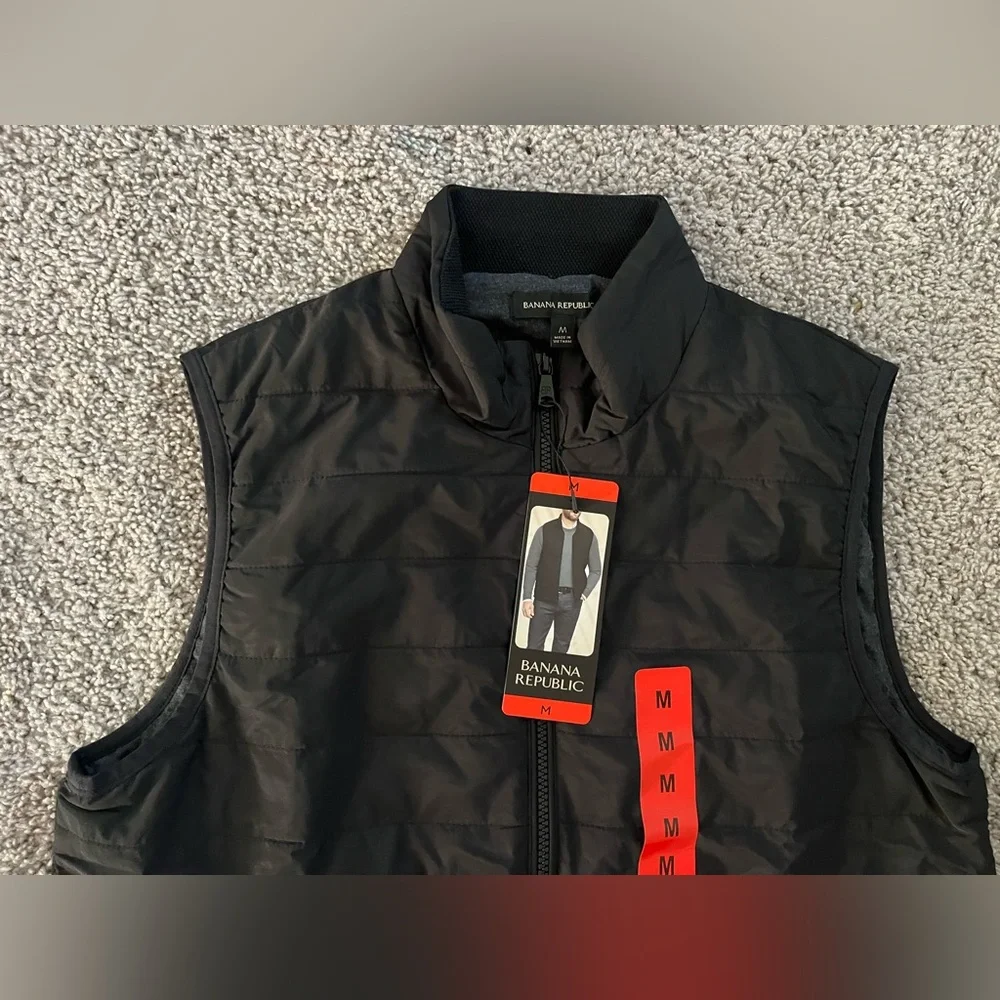 Banana republic men’s black vest size M - Picture 2 of 2